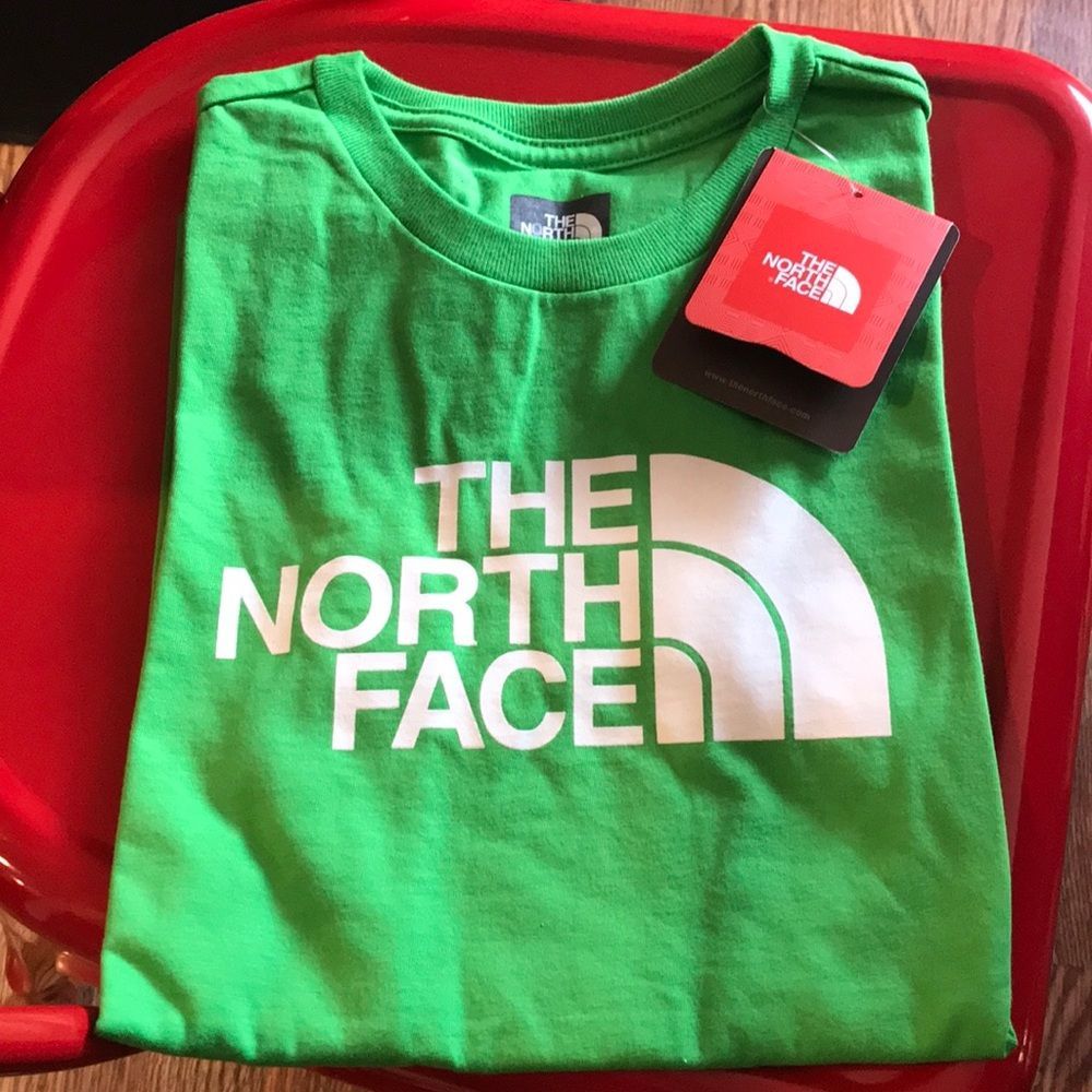 NWT North Face t-shirt